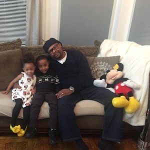 Meet your Posher, Leonard